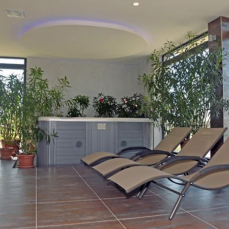 Garden Hotel Medical & Spa Debrecen Exterior foto