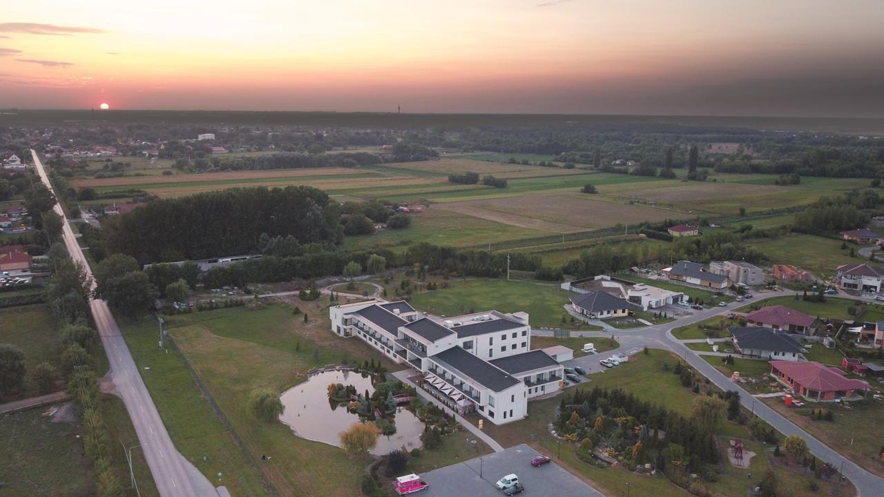 Garden Hotel Medical & Spa Debrecen Exterior foto